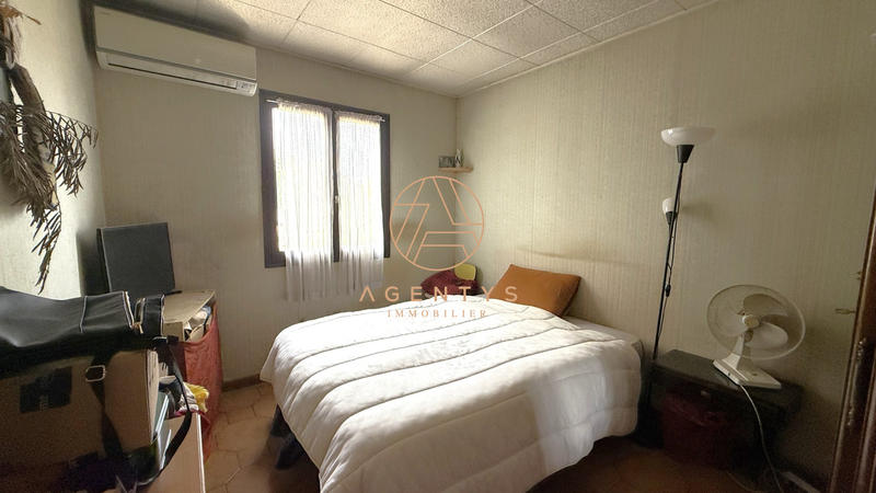 Maison traditionnelle - 103 m² - 6 pièces