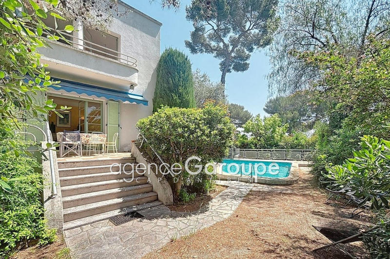 Maison - 199 m² - 6 pièces