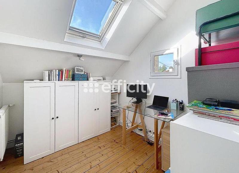 Pavillon - 135 m² - 6 pièces