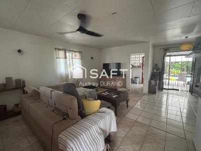 Maison - 136 m² - 5 pièces