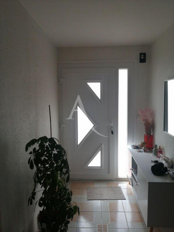 Maison - 99 m² - 4 pièces