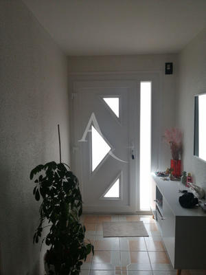 Maison - 99 m² - 4 pièces