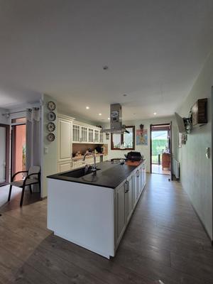 Maison - 135 m² - 6 pièces