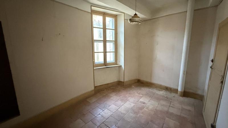 Remise - 85 m² - 5 pièces