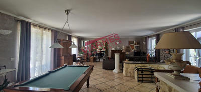 Maison ancienne - 183 m² - 6 pièces