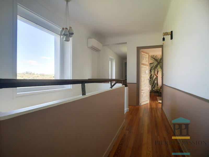 Maison ancienne - 232 m² - 9 pièces