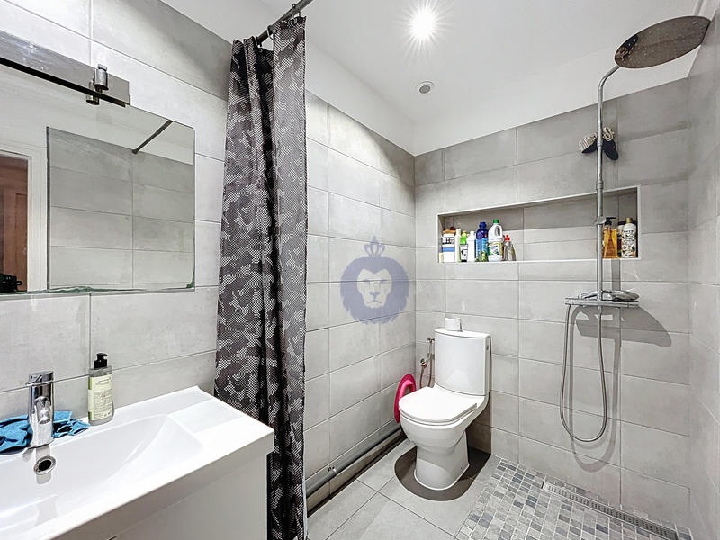 Appartement - 88 m² - 5 pièces