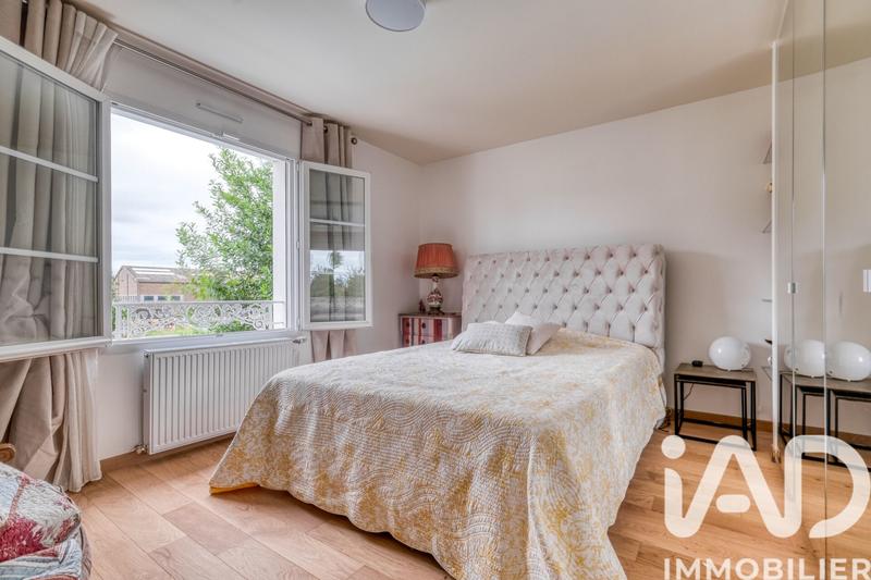 Maison - 300 m² - 7 pièces