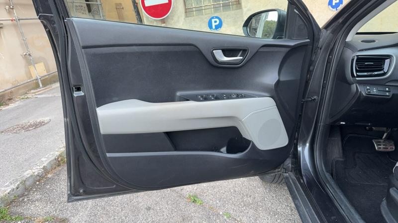 Kia Stonic 1.0 t-GDi 120 Dct7 Design