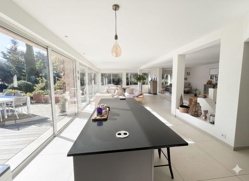 Maison - 194 m² - 4 pièces