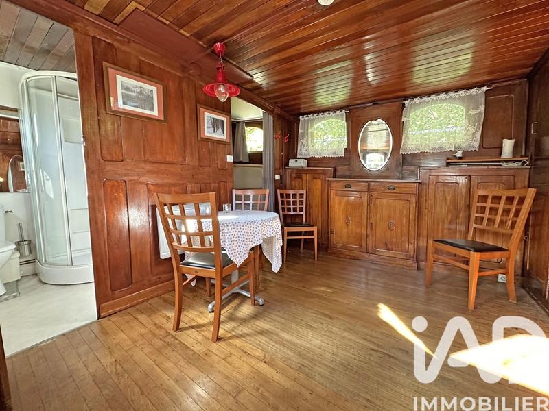 Maison - 180 m² - 8 pièces