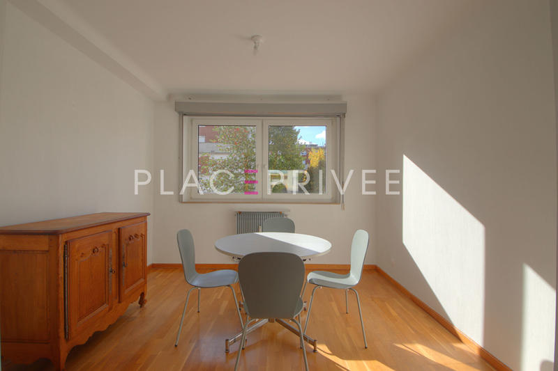 Appartement - 99 m² - 5 pièces