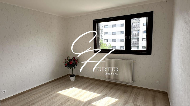 Appartement - 79 m² - 4 pièces