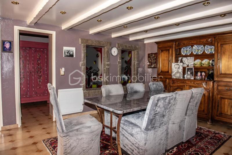 Propriété - 340 m² - 16 pièces