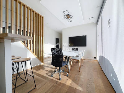 Local commercial - 92 m² - 7 pièces