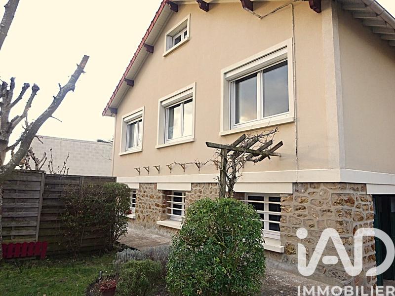 Maison - 97 m² - 5 pièces