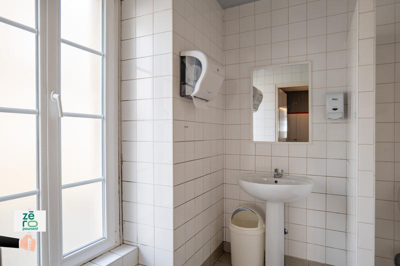 Fonds de commerce - Magasins - 100 m²