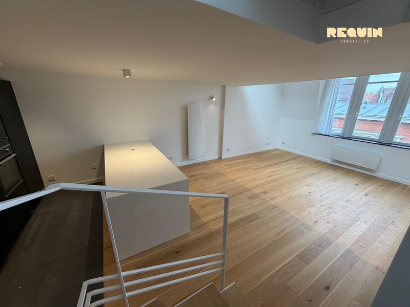 Appartement - 94 m² - 5 pièces