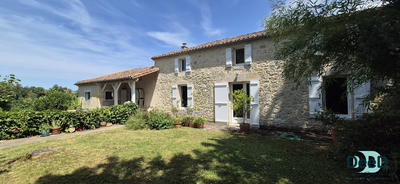 Maison ancienne - 160 m² - 4 pièces