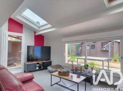 Maison - 90 m² - 5 pièces