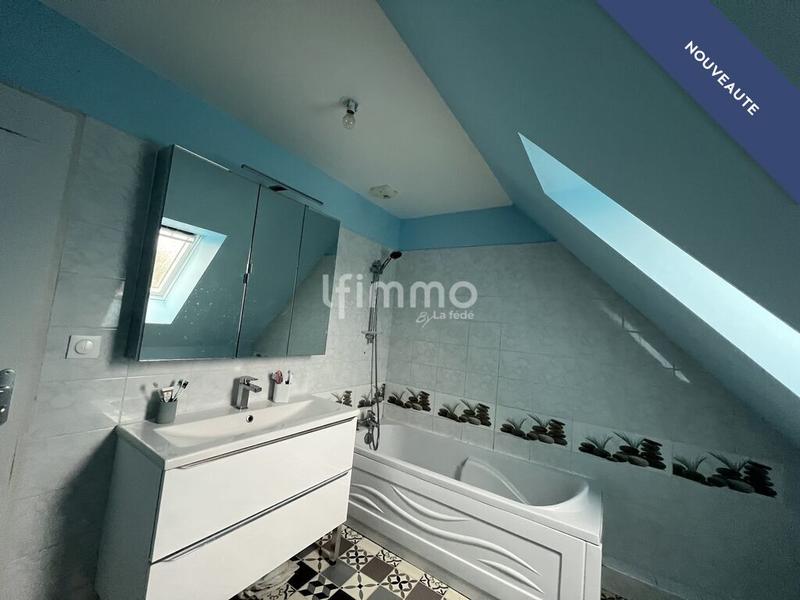 Maison - 90 m² - 5 pièces