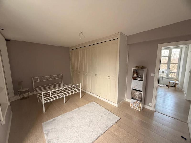 Maison - 500 m² - 10 pièces