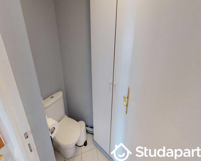 Chambre - 80 m² - 1 pièce