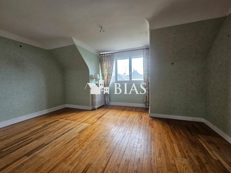 Maison ancienne - 141 m² - 4 pièces