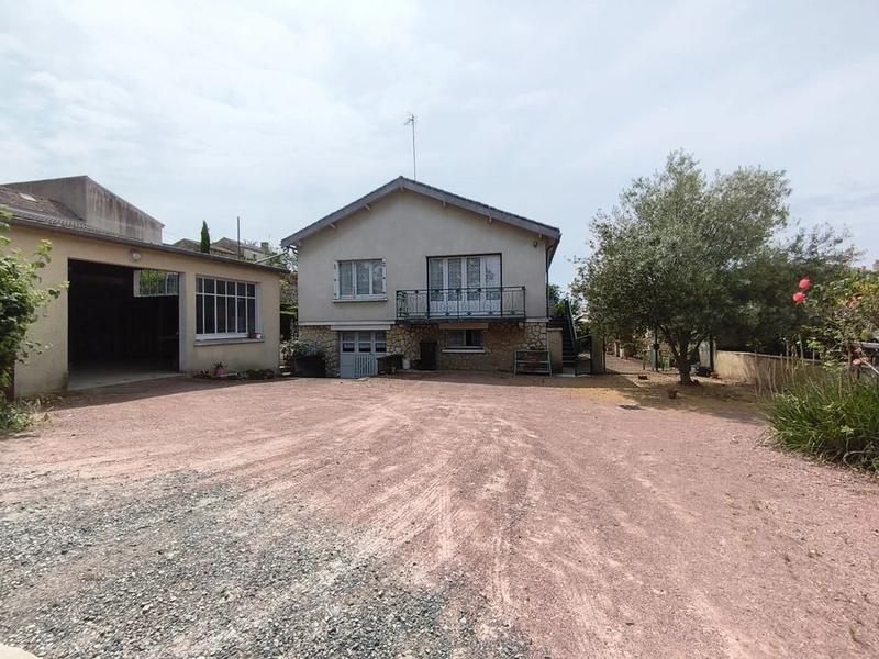 Maison - 92 m² - 4 pièces