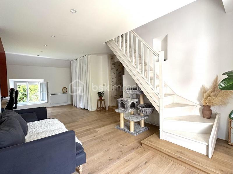 Maison en pierre - 240 m² - 8 pièces