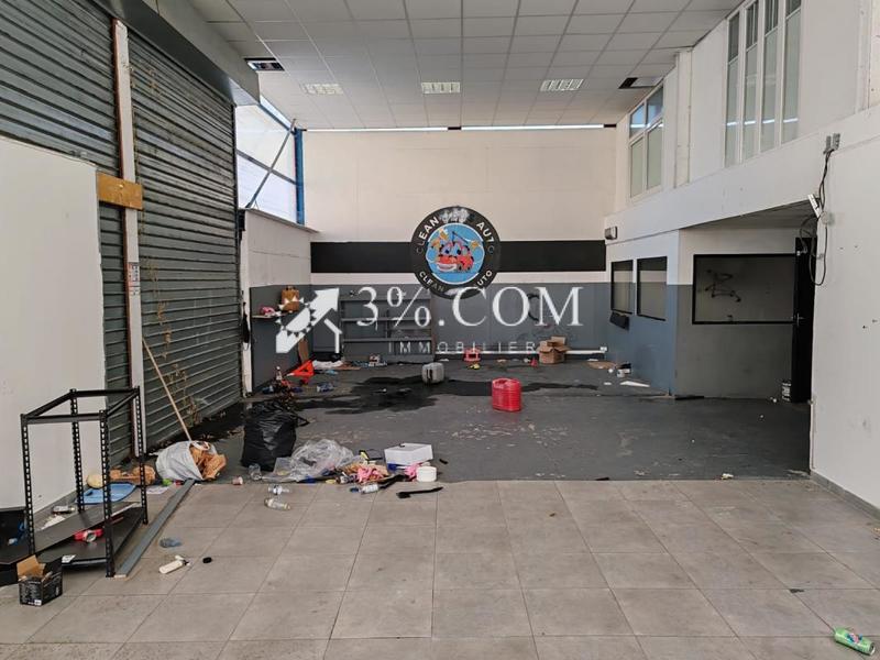 Local commercial - 200 m²