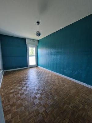 Appartement - 83 m² - 5 pièces