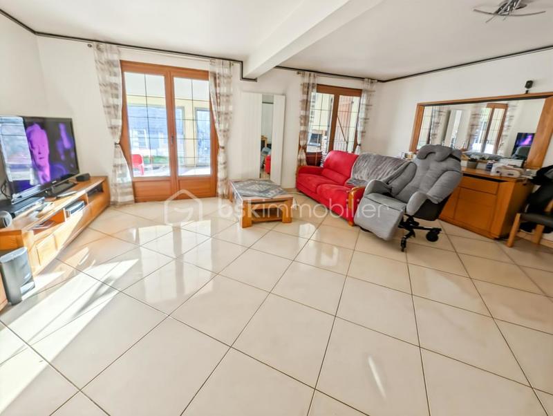 Maison - 147 m² - 8 pièces