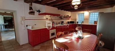 Demeure - 281 m² - 13 pièces