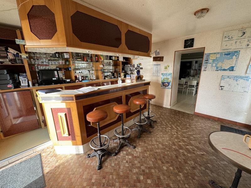 Local commercial - 204 m²