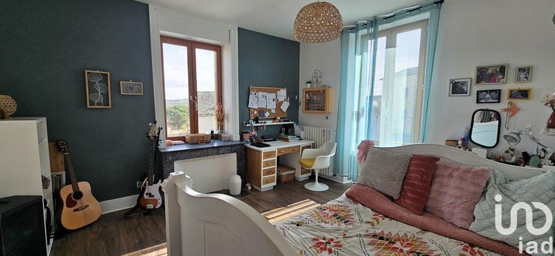 Maison - 270 m² - 11 pièces