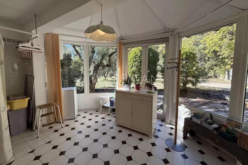 Villa - 188 m² - 8 pièces