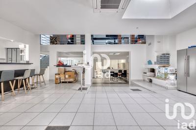 Maison - 435 m² - 7 pièces