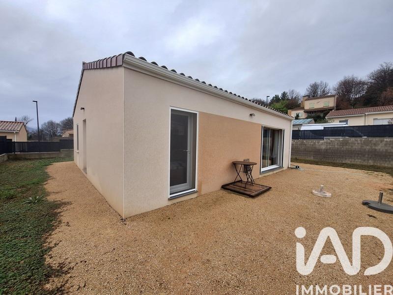Maison - 81 m² - 5 pièces