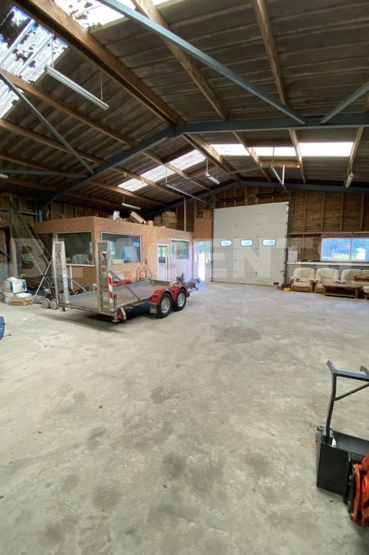 Parking / Garage - 384 m²