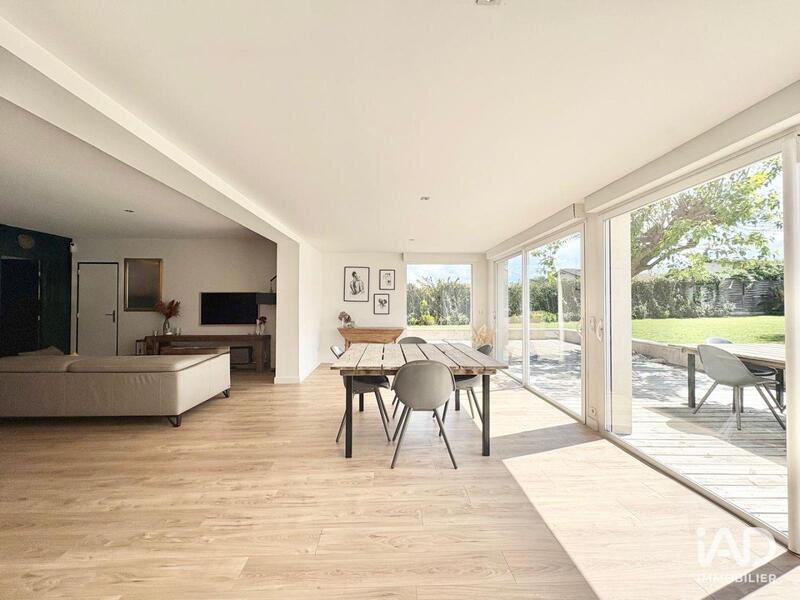 Maison - 136 m² - 5 pièces