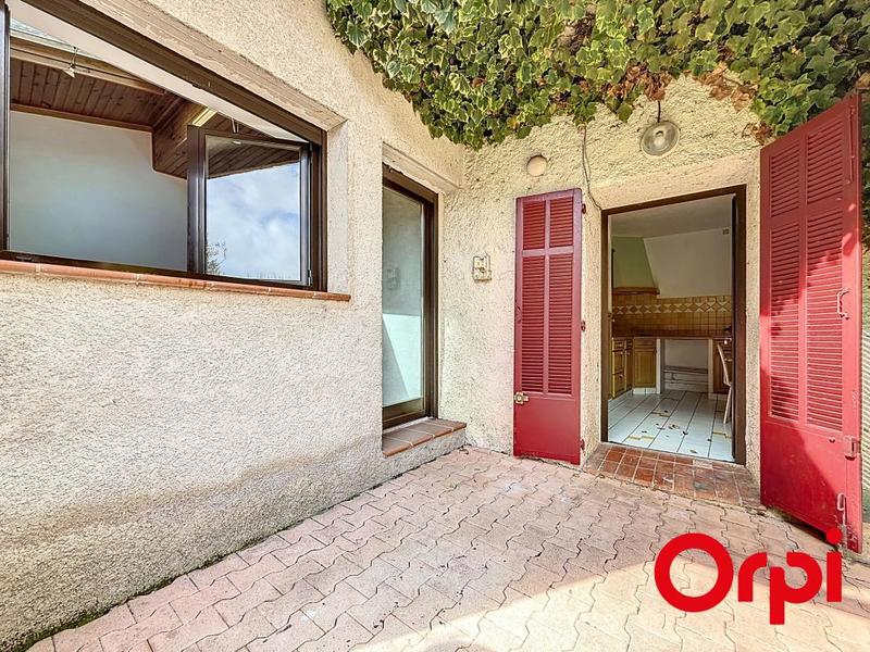 Maison - 198 m² - 8 pièces