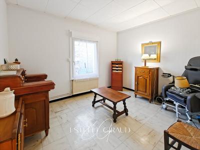 Maison - 92 m² - 5 pièces