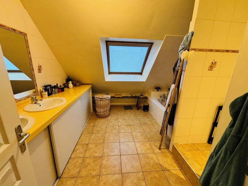 Maison - 160 m² - 7 pièces