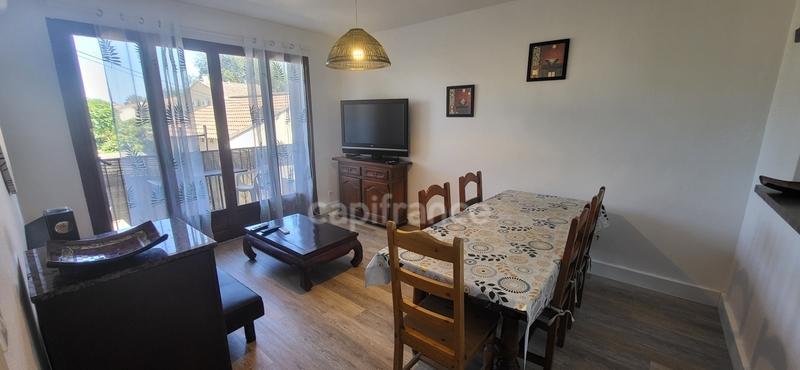 Maison - 170 m² - 8 pièces