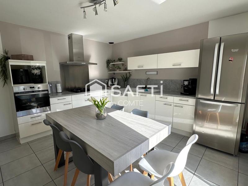 Maison - 130 m² - 5 pièces