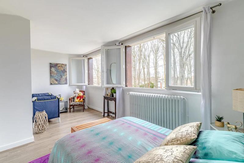 Maison - 230 m² - 9 pièces