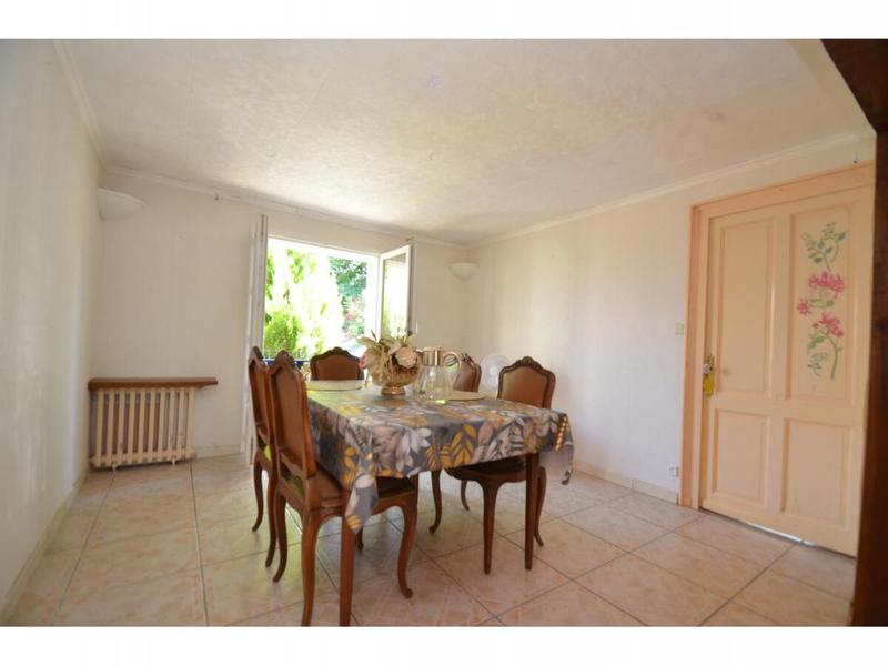 Maison - 252 m² - 14 pièces