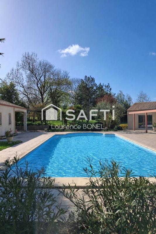 Villa - 195 m² - 6 pièces