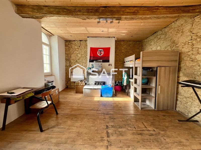 Maison - 380 m² - 10 pièces